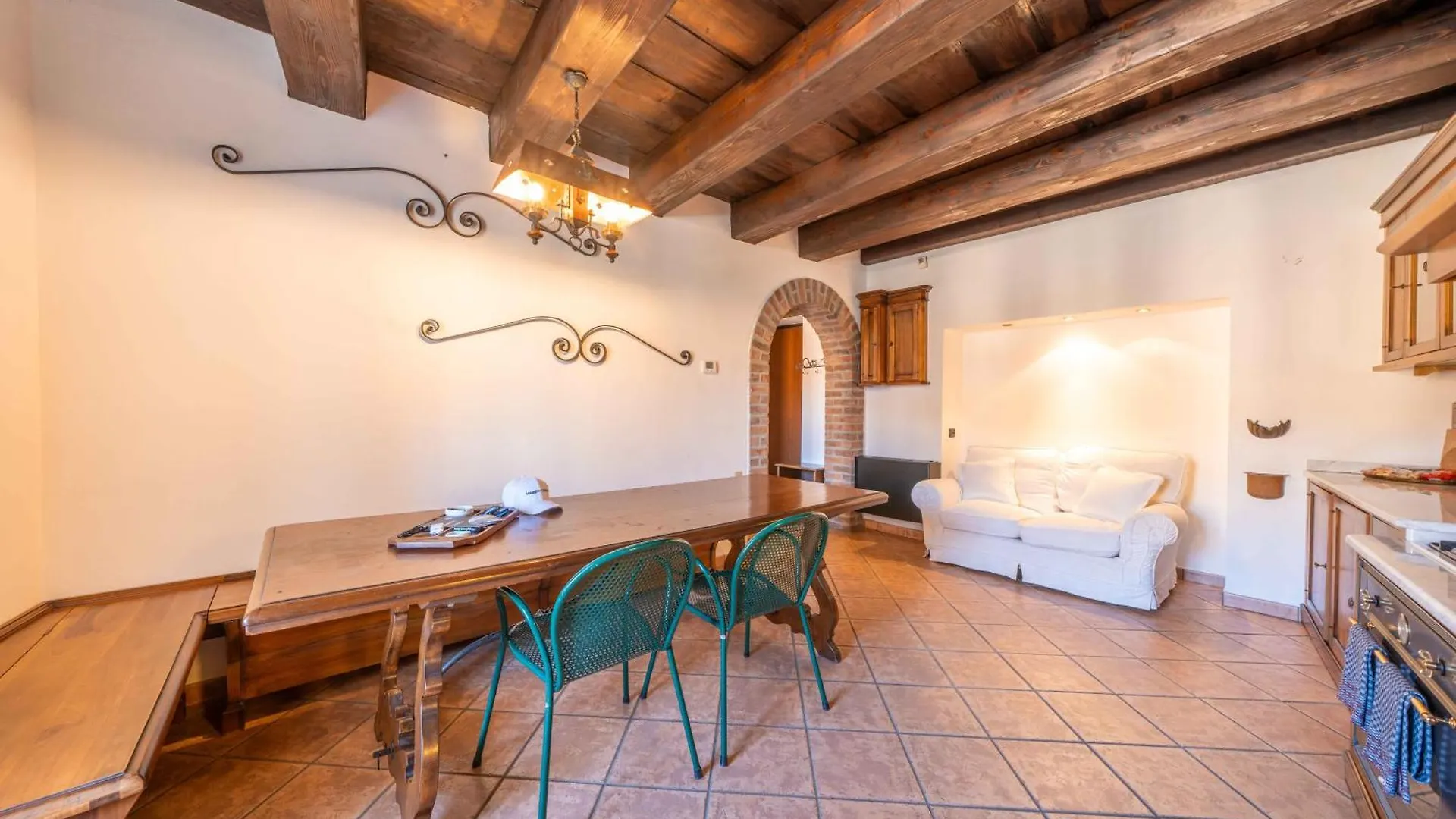 Cozy Lake Escape Germignaga