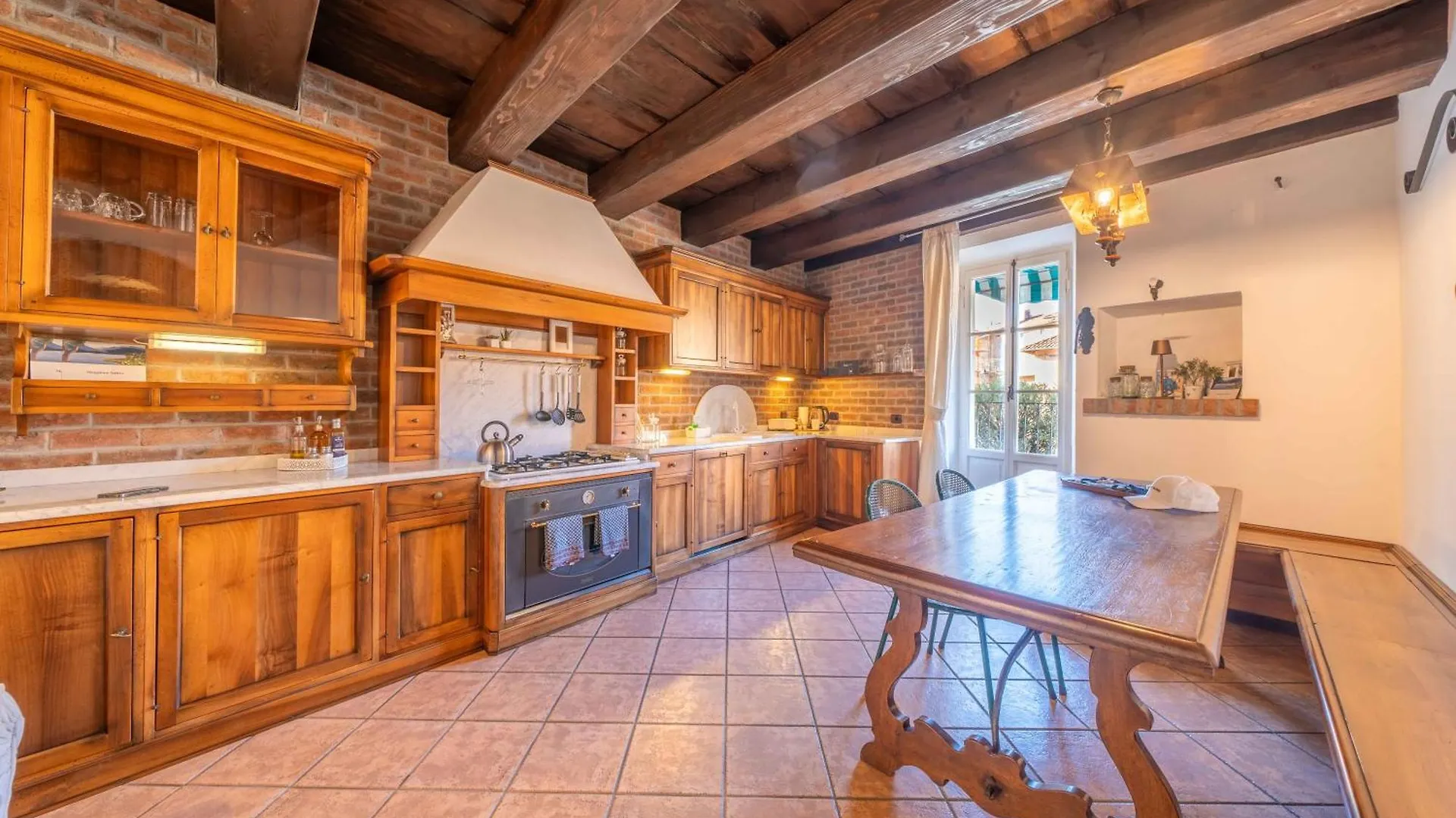 Cozy Lake Escape Germignaga
